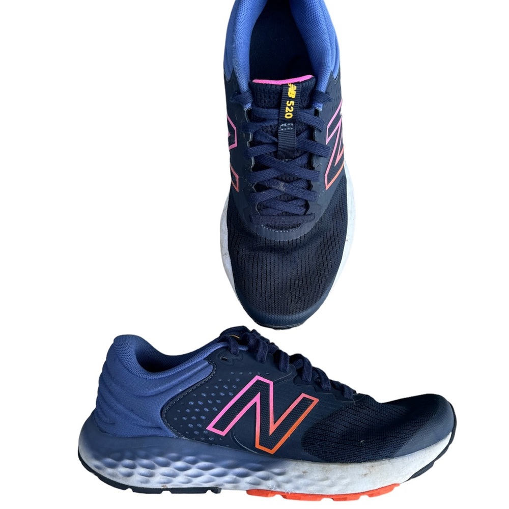 New Balance 520